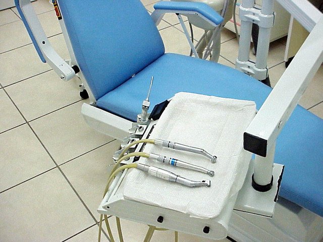 zubařské křeslo